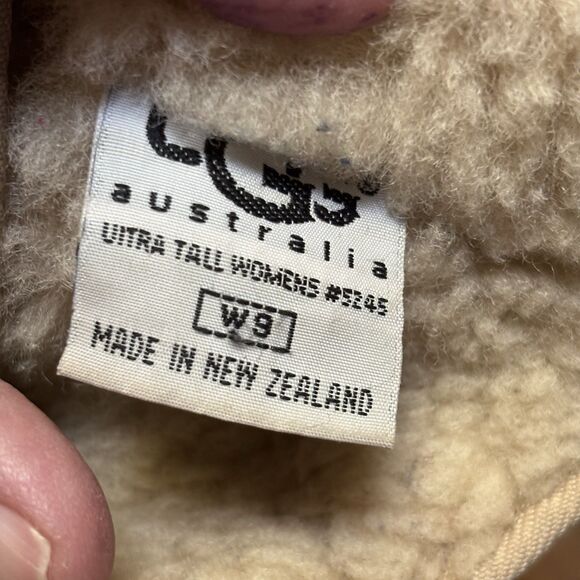 Vintage Ugg Tasman Braid Shearling Boots Women's 9 Ultra Tall New Zealand - Picture 16 of 16